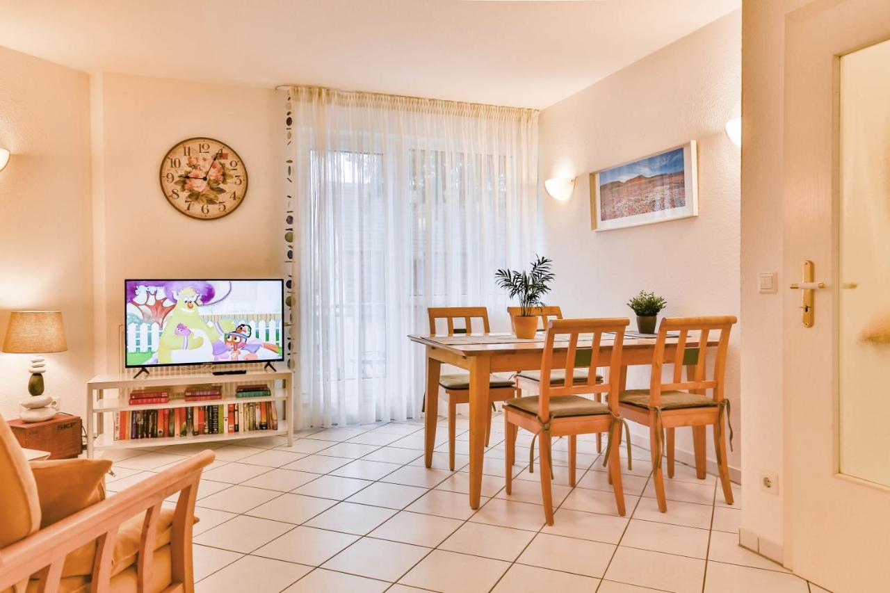 Apartment Ostseerose Ein Strandkorb Ist Im Sommer Inclusive Zempin Exteriér fotografie