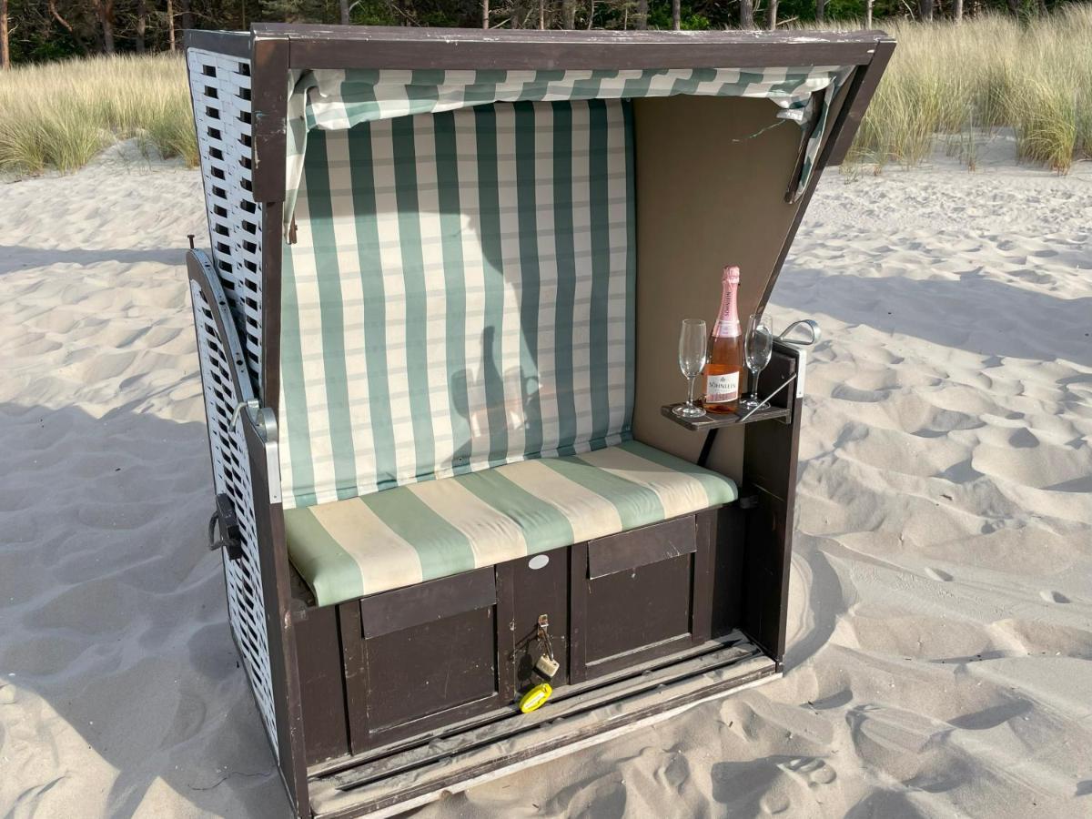 Apartment Ostseerose Ein Strandkorb Ist Im Sommer Inclusive Zempin Exteriér fotografie