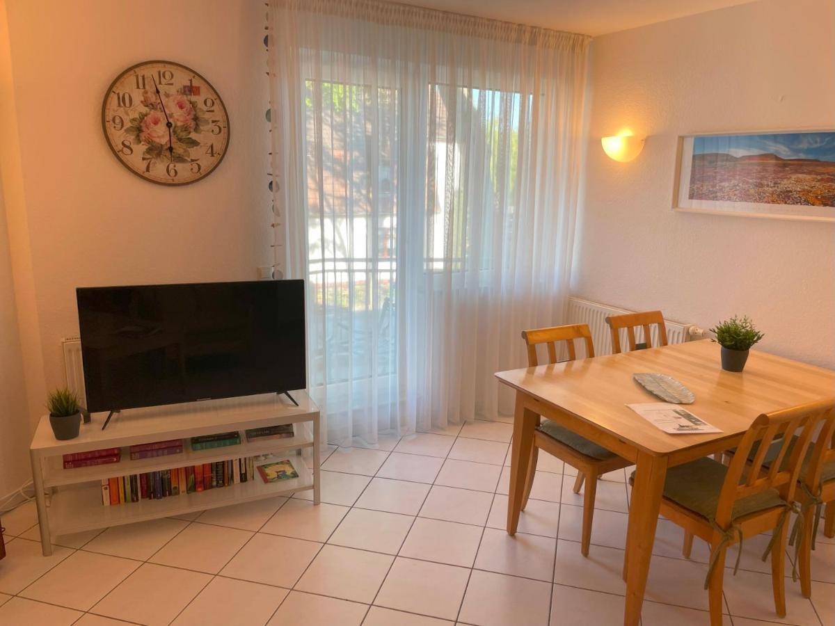 Apartment Ostseerose Ein Strandkorb Ist Im Sommer Inclusive Zempin Exteriér fotografie