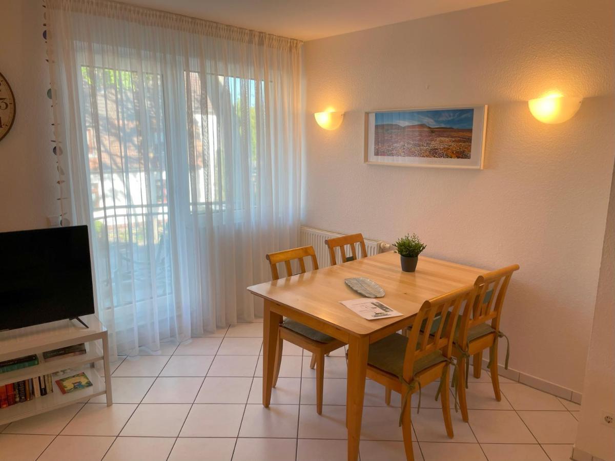 Apartment Ostseerose Ein Strandkorb Ist Im Sommer Inclusive Zempin Exteriér fotografie